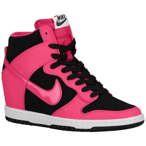 foot locker Nike women's